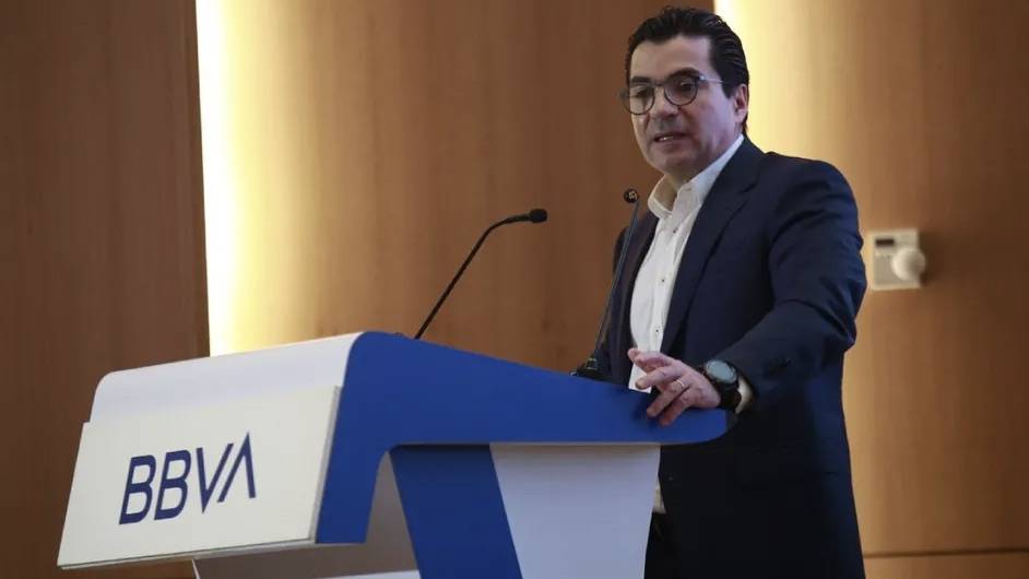 BBVA se compromete a movilizar 300 mil mde en bonos ESG para 2025
